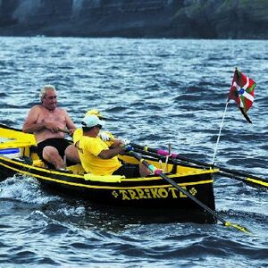 Ur-ikara 2002 : photo 2/328