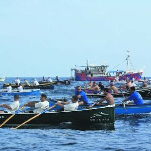 Ur-ikara 2002 : photo 17/328