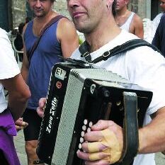 Ur-ikara 2002 : photo 36/328